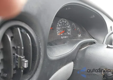 1998 Volkswagen Jetta Glx z USA, uszkodzony, nr VIN 3VWTD81H4WM125509